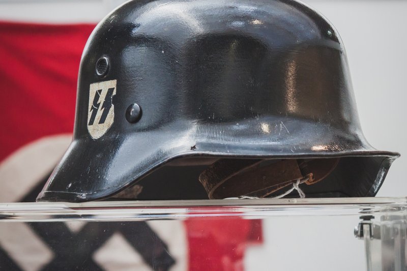 Każdy z nas może być "SS-manem". Będziemy się wstydzili nienawiści wobec uchodźców