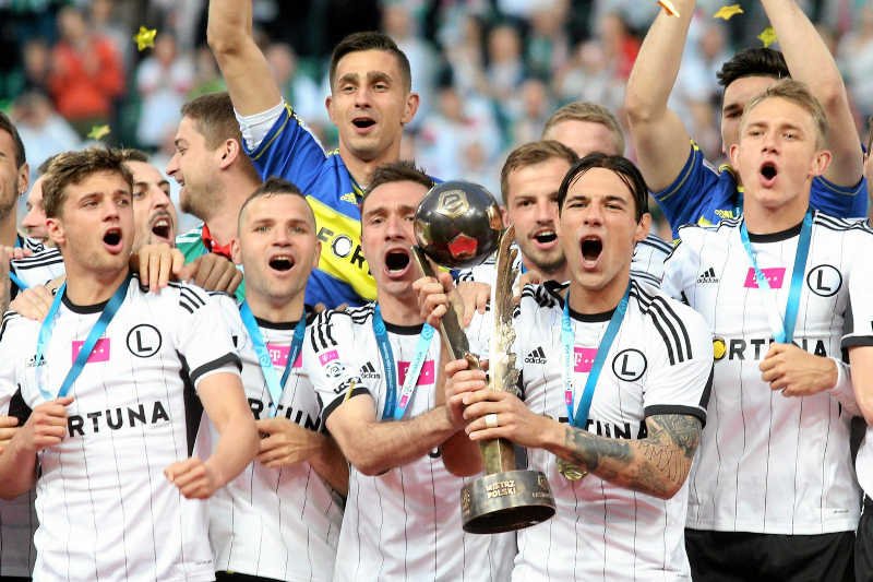Legia Warszawa zarobiła w 2013 roku 96 mln zł – najwięcej w Ekstraklasie.