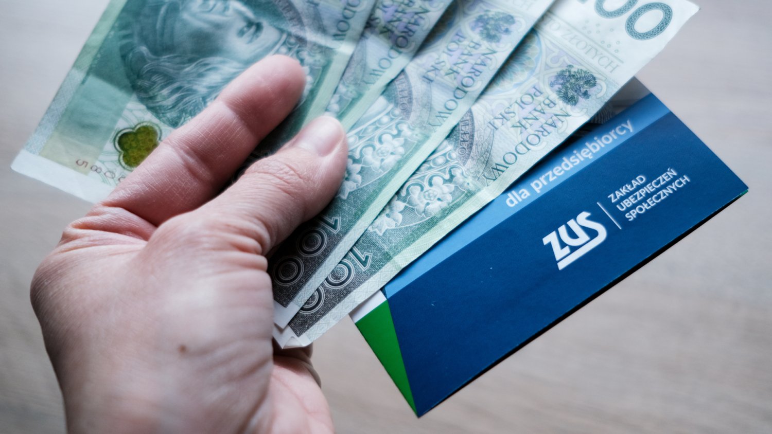 ZUS nasyła masowe kontrole na Polaków. Przez głupi błąd tracą pieniądze