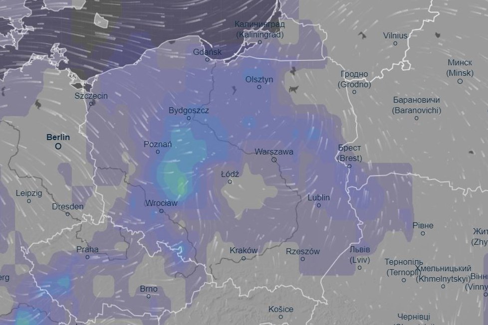 Burzliwa pogoda w poniedziałek, RCB wysłało alerty