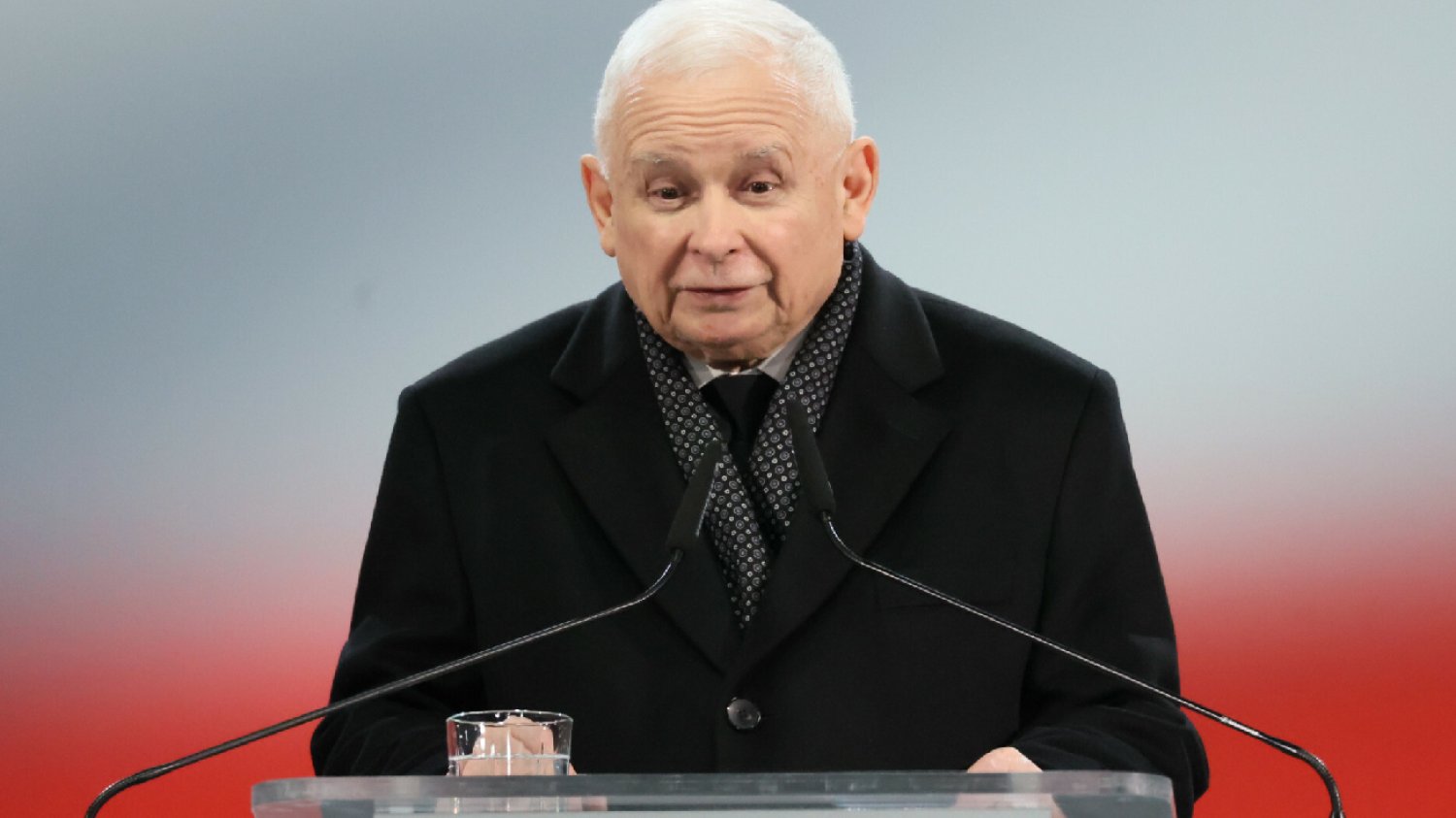 Sondaż. Jarosław Kaczyński traci władzę. Tusk tworzy rząd opozycji.