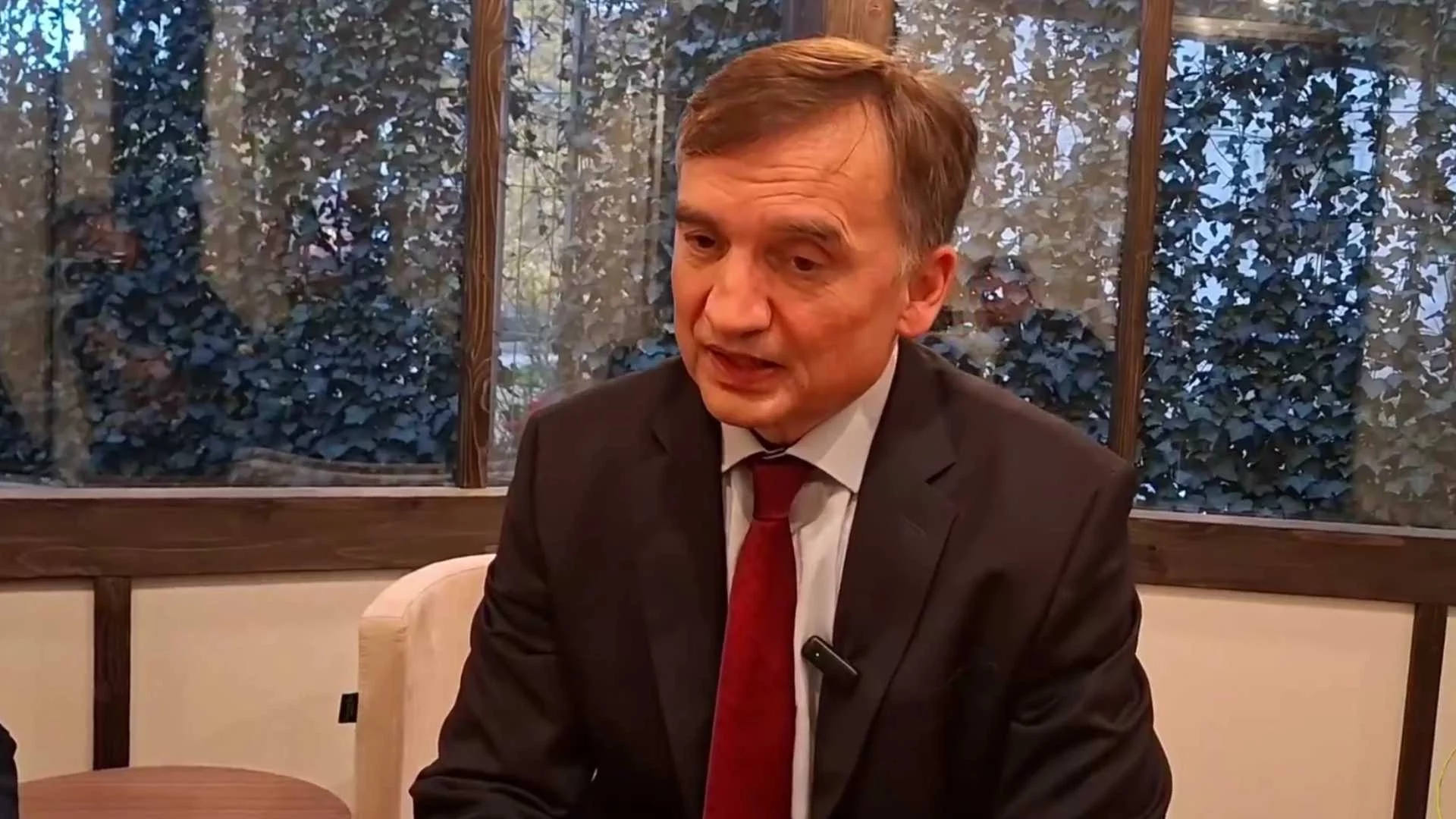 Ziobro files a complaint against Żurek. In the background, "revealing the secret of the investigation"