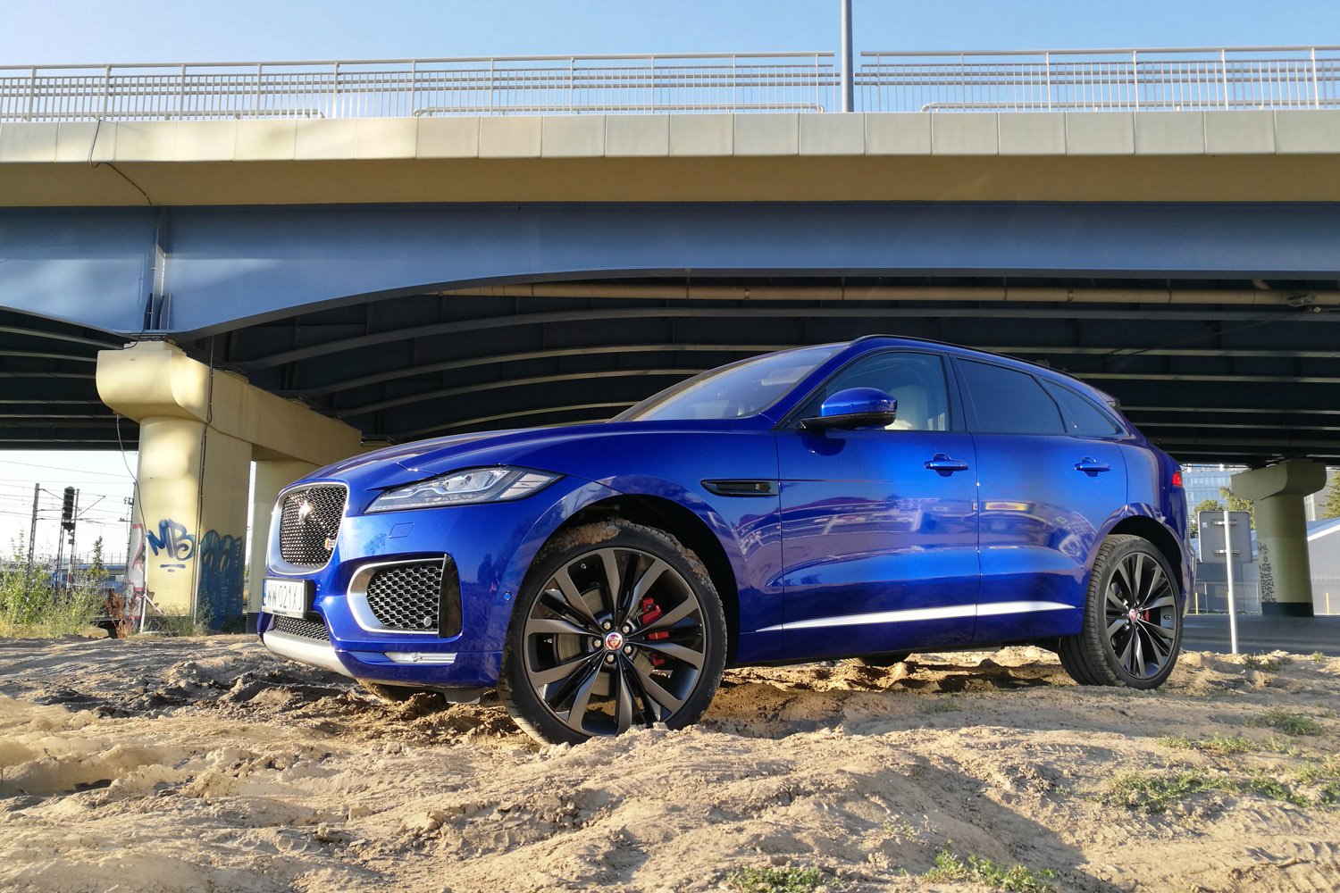 Jaguar F-Pace to pierwszy SUV tej kultowej marki.