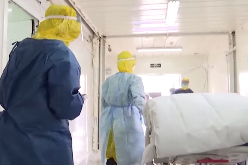 Koronawirus zabił chińskiego reżysera Chang Kai'a i jego rodzinę.