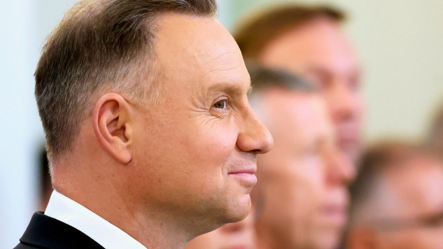 Podwyżka dla Andrzeja Dudy, premiera Donalda Tuska i innych polityków Jeśli Andrzej Duda podpisze ustawę, on również dostanie podwyżkę