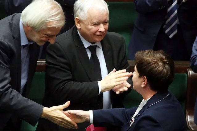 Wygląda na to, że zaczyna spadać poparcie dla Prawa i Sprawiedliwości.
