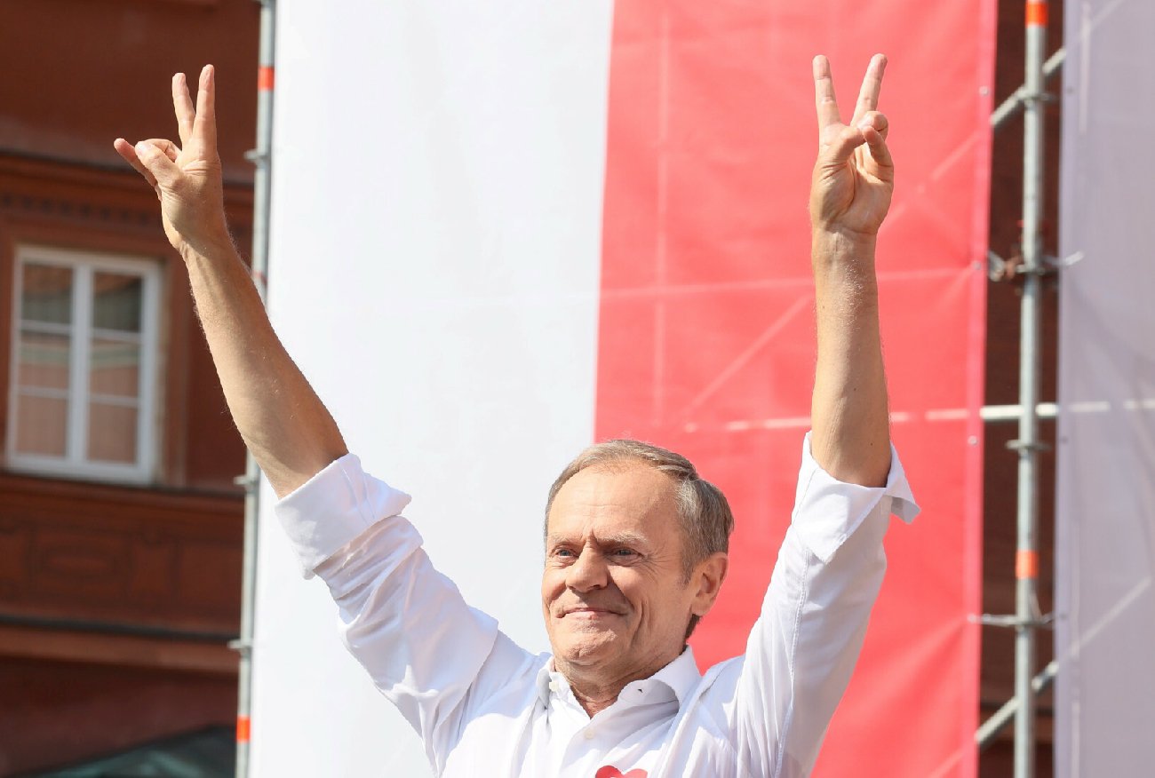Donald Tusk zaprasza na "Marsz miliona serc". "Stajemy do walki".