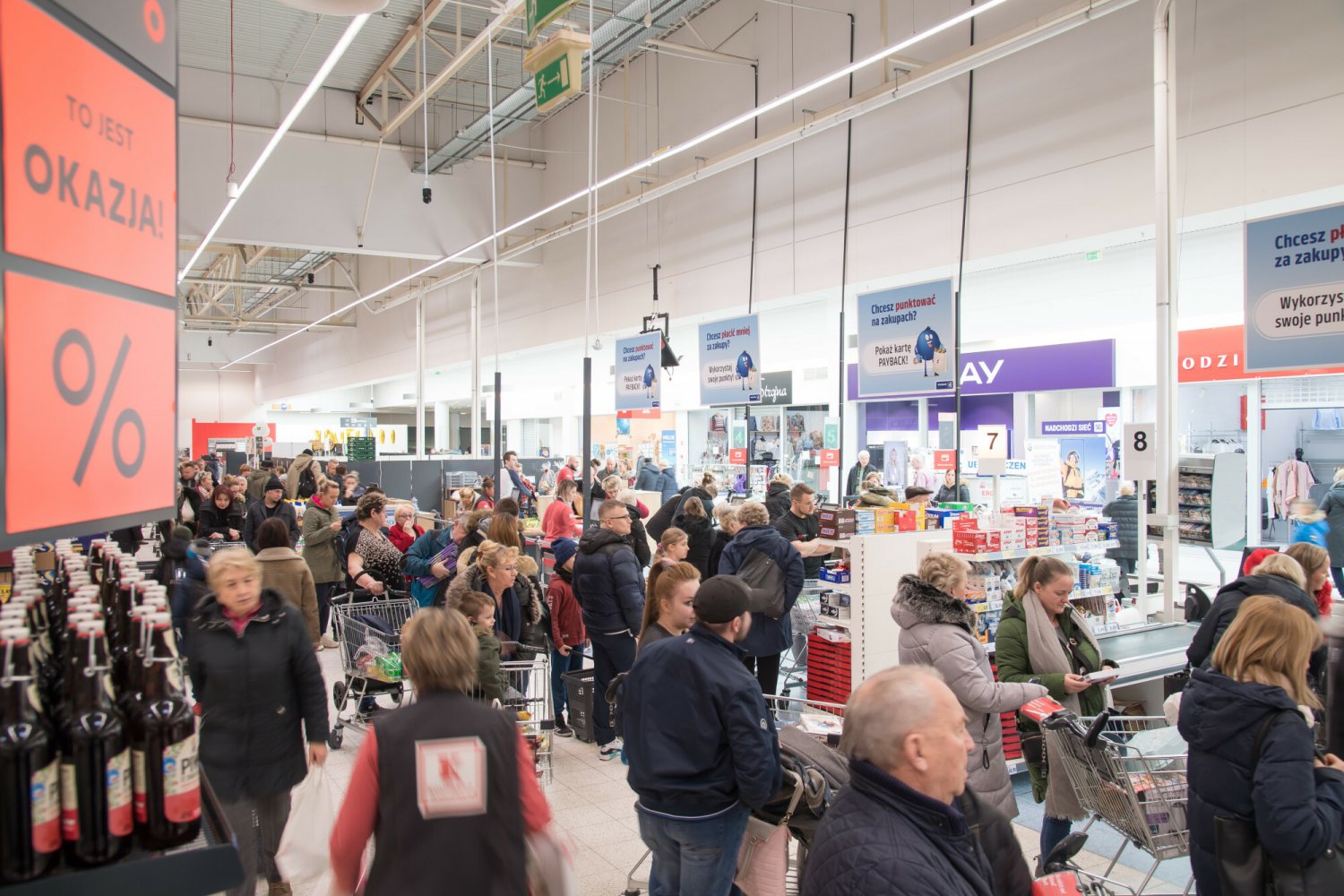 Lista niedziel handlowych w 2025 roku. Jest ich więcej niż w 2024 roku.