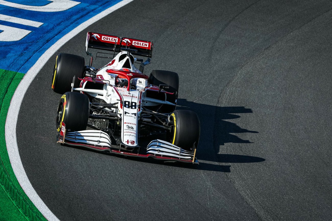 Robert Kubica z dobrej strony zaprezentował się na torze Monza podczas piątkowych kwalifikacji.