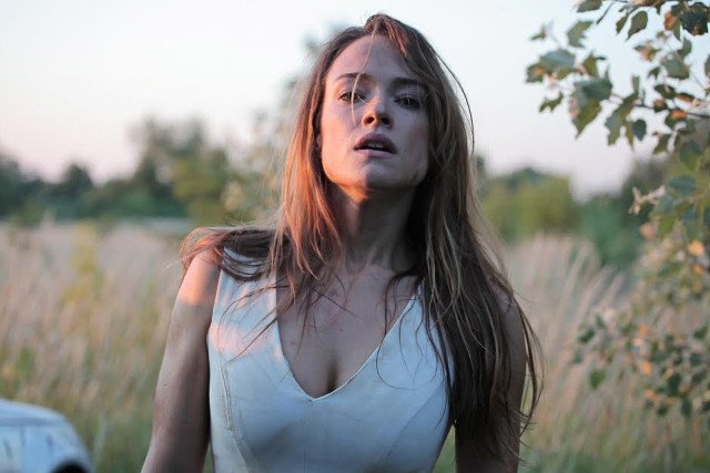 Alicja Bachleda-Curuś, czyli czarny charakter w nowym "Pitbullu". Film trafi do kin 11 listopada.