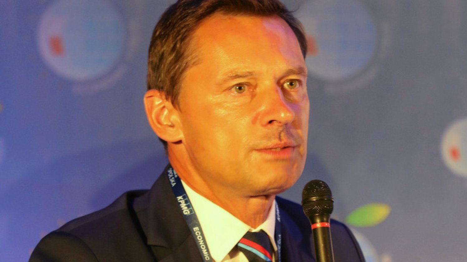 Krzysztof Ziemiec podczas jednego z paneli na tegorocznym Forum Ekonomicznym w Krynicy.