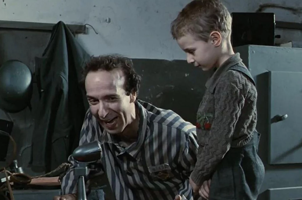 Kadr z filmu "Życie jest piękne"