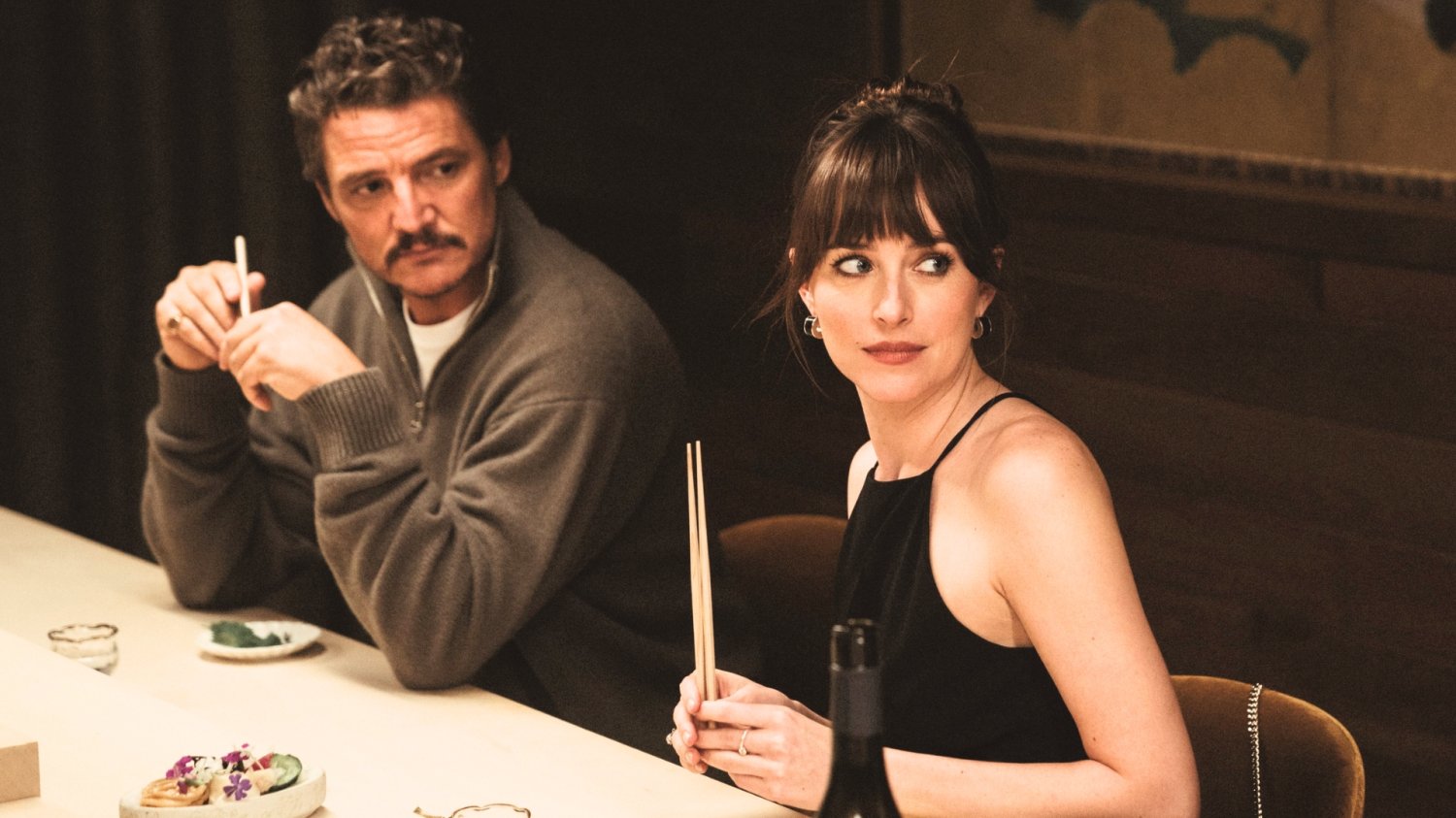 Komedia romantyczna z Pascalem, która podzieliła świat. Powściekacie się na nią w domu Pedro Pascal i Dakota Johnson w filmie "Materialiści"