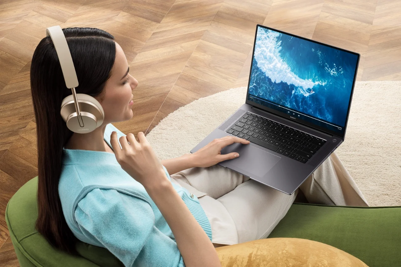 Huawei, światowy producent elektroniki użytkowej, wprowadził na przełomie marca i kwietnia do swojej oferty dwa nowe modele laptopów. To hybrydowy Huawei MateBook E oraz najbardziej wydajny laptop w portfolio marki Huawei MateBook 16