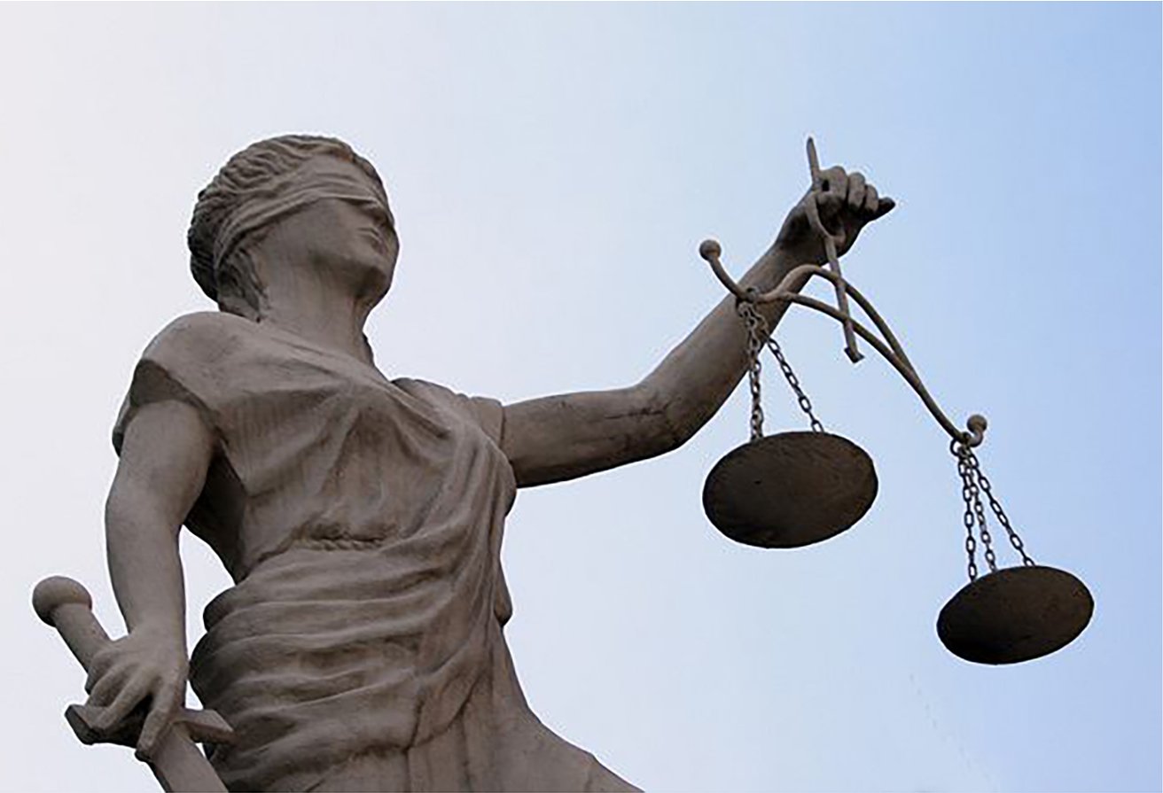 Czy Temida będzie patrzeć w jedną stronę? Jak długo?