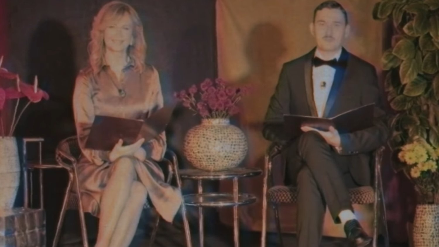 Dawid Podsiadło i Grażyna Torbicka zapraszają do licytacji WOŚP w spocie stylizowanym na Telewizyjny koncert życzeń sprzed lat.