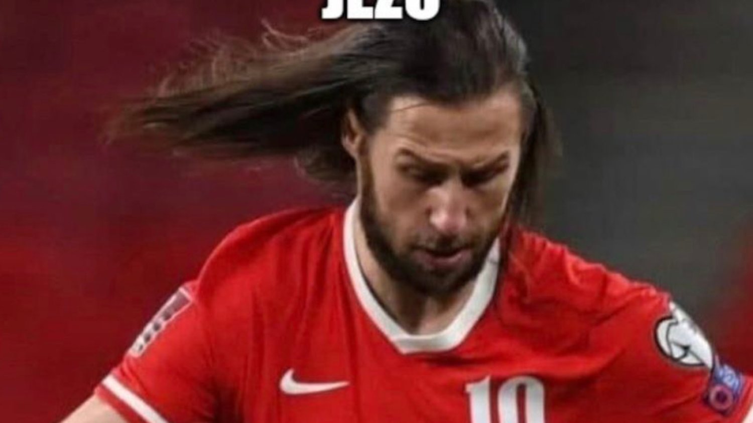 Grzegorz Krychowiak nie pojawił się w składzie reprezentacji Polski, ale znalazł swoje miejsce w... memach kibiców.
