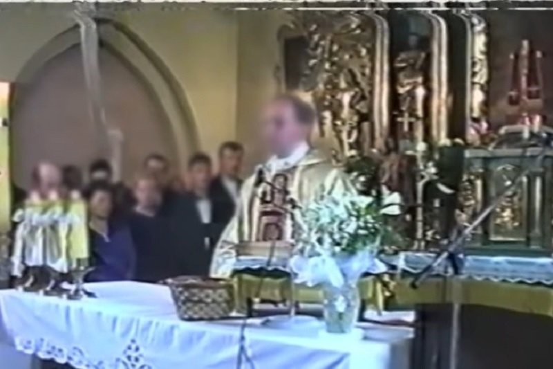 Ksiądz Jarosław P. z materiału "Superwizjera" TVN24