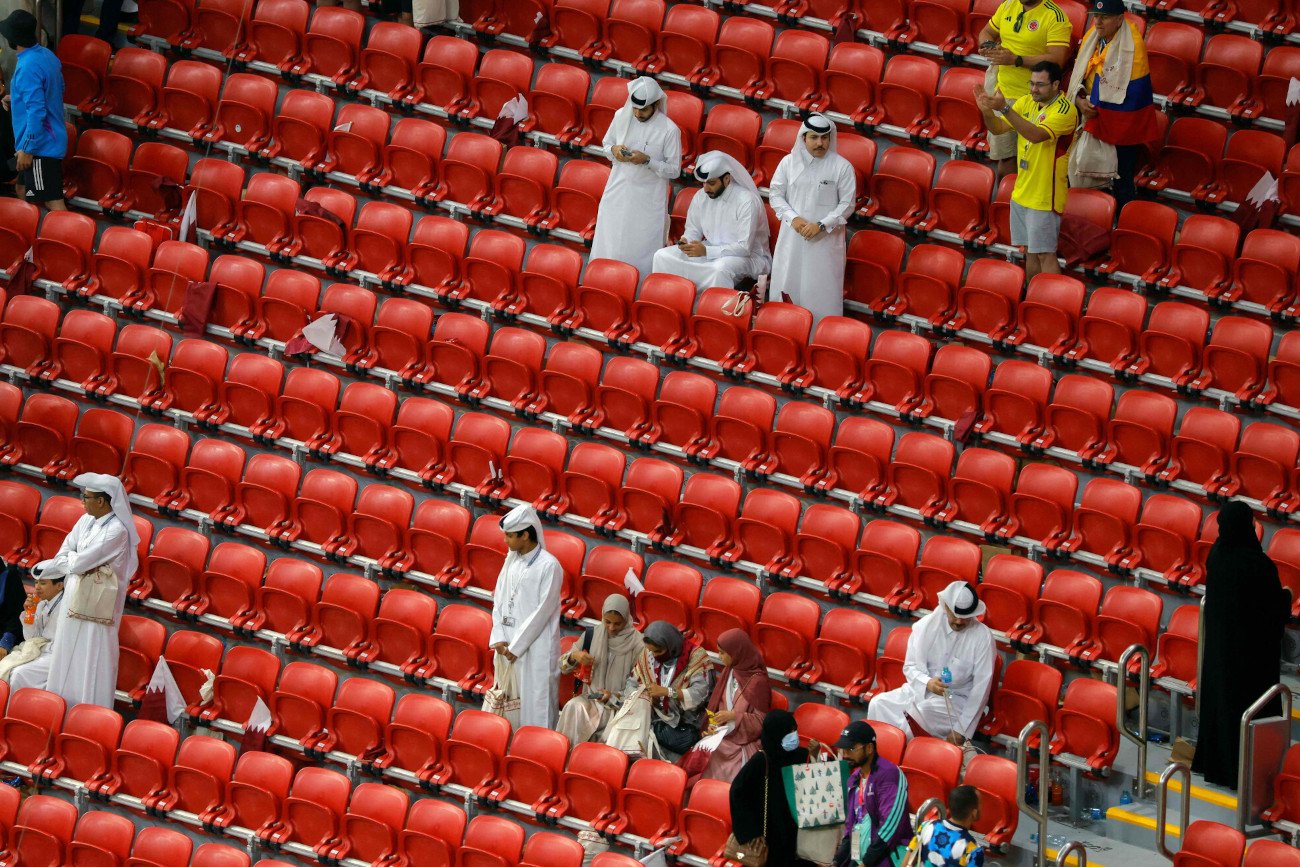 Stadiony na mundialu w Katarze nie wypełniają się do ostatniego miejsca. Inaczej twierdzą jednak organizatorzy.