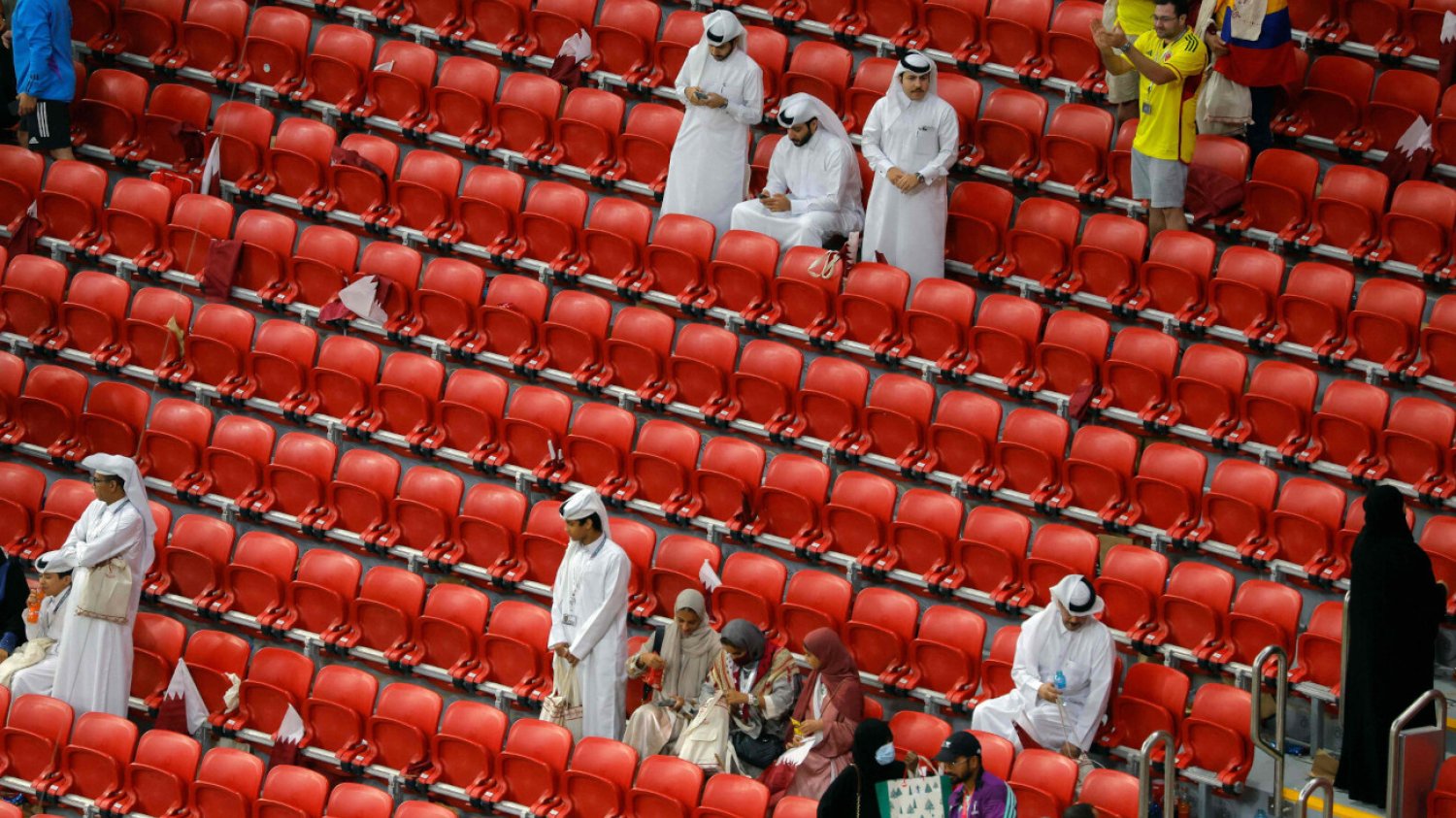 Stadiony na mundialu w Katarze nie wypełniają się do ostatniego miejsca. Inaczej twierdzą jednak organizatorzy.