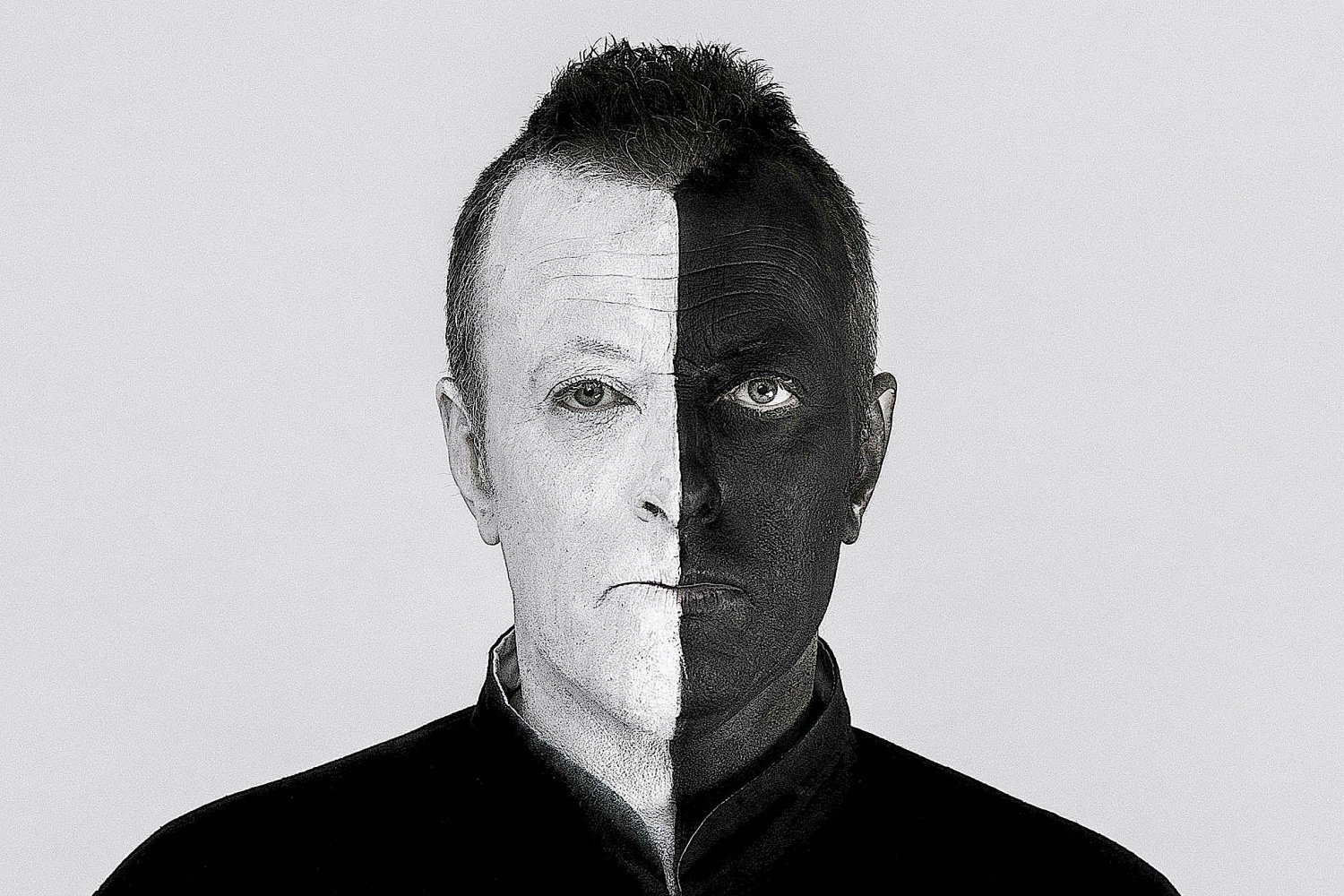 Na tym krążku Tymon Tymański nie porusza spraw "biało-czerwonych"