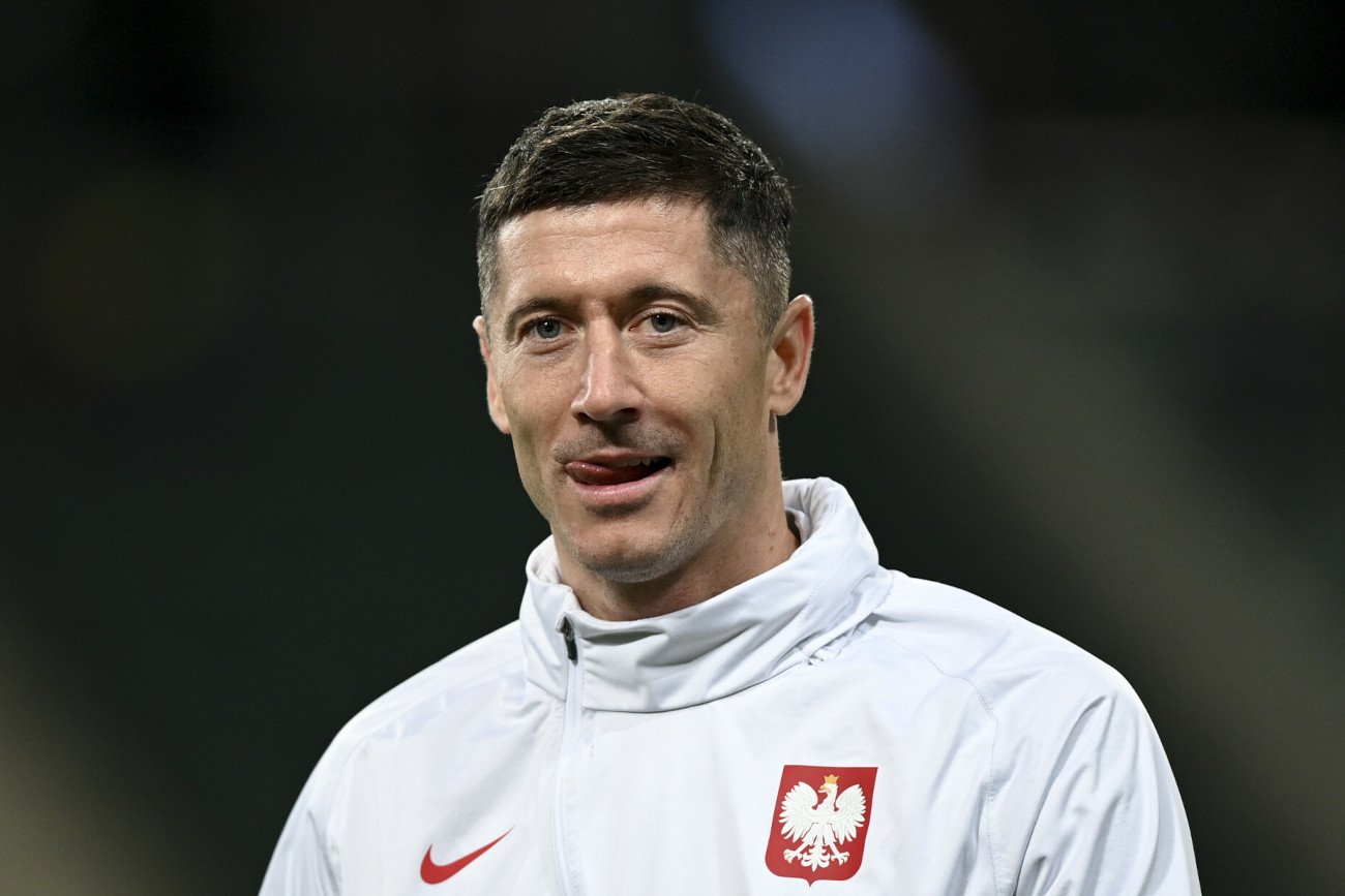 Robert Lewandowski dostał wolne w środowym meczu z Chile. Kapitan Biało-Czerwonych pojedzie na swój drugi mundial.