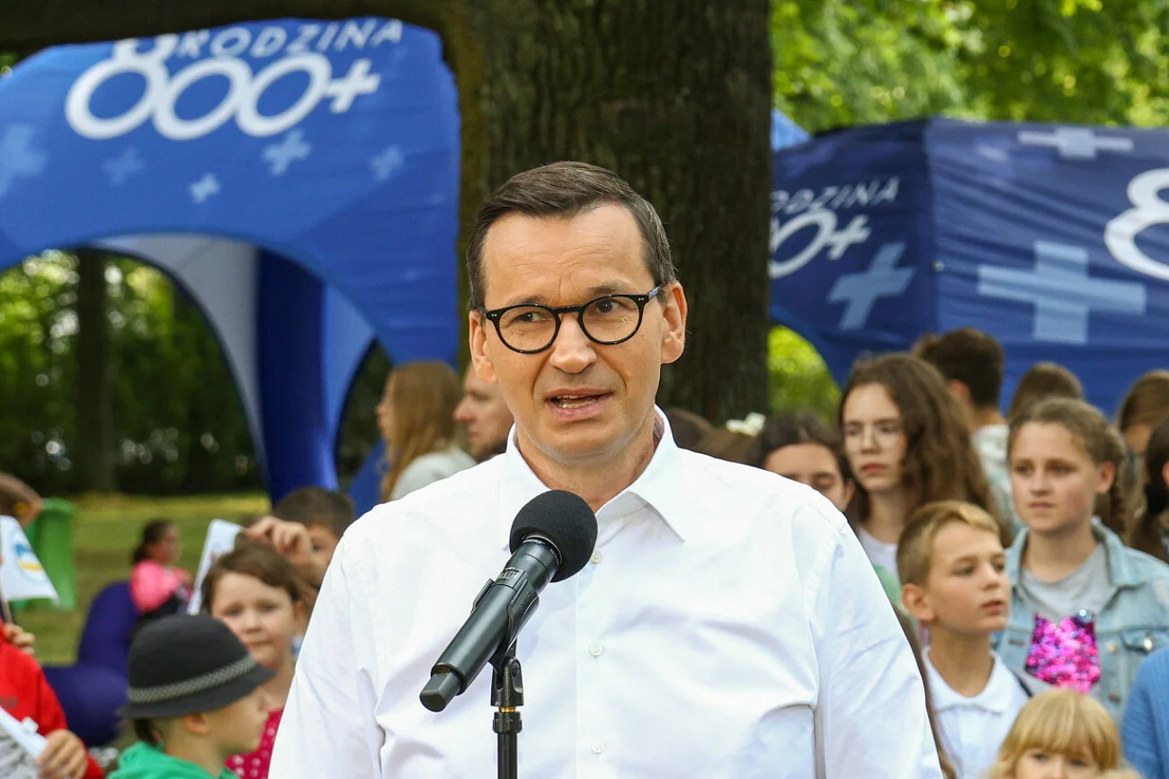 Oto plan KO na 800 plus. "Chcemy sprowokować PiS do powiedzenia prawdy" Mateusz Morawiecki z PiS o 800 plus.