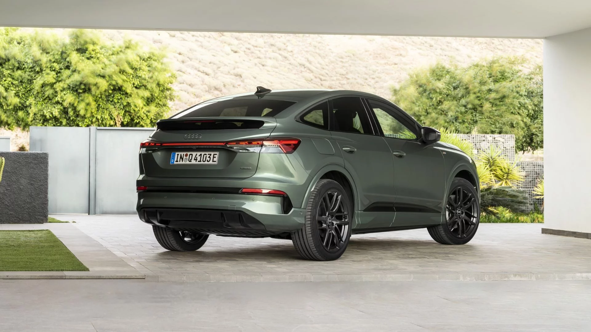 Nowe Audi Q4 e-tron z polskim cennikiem. Już bazowa wersja może skusić wiele osób