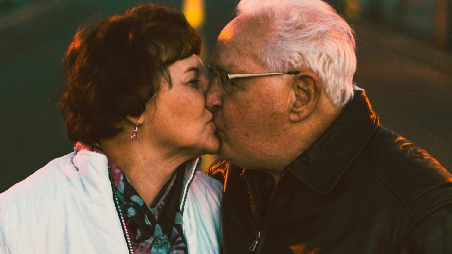 Liczba rozwodów wśród seniorów rośnie. Powód: Starsi ludzie się zakochują