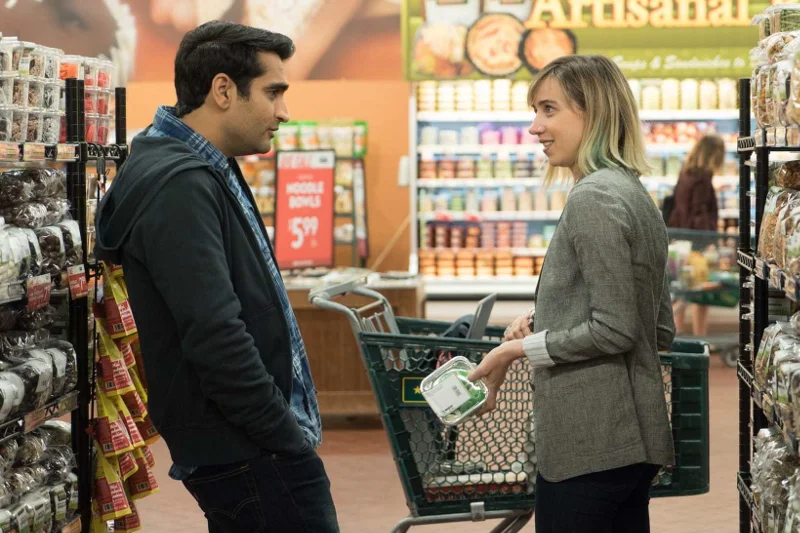 Kumail Nanjiani i Emily Gardner, główni bohaterowie komedii, którą jeden z krytyków określił jako ''jeden z tych filmów, za którymi przepada widownia''.