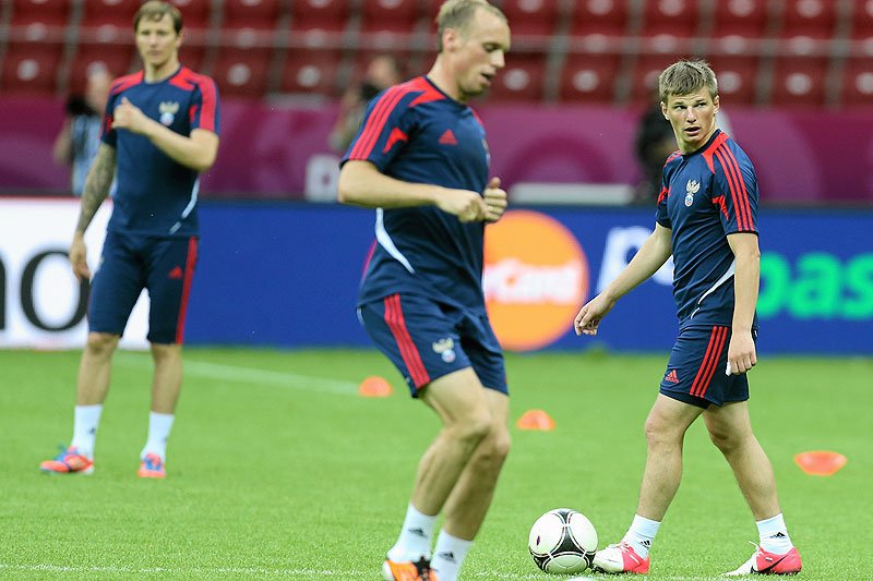 Rosjanie trenują przed wieczornym meczem