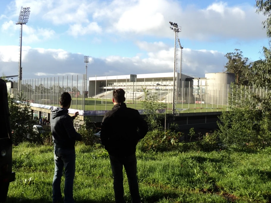 Victor pokazuje mi stadion Nacionalu