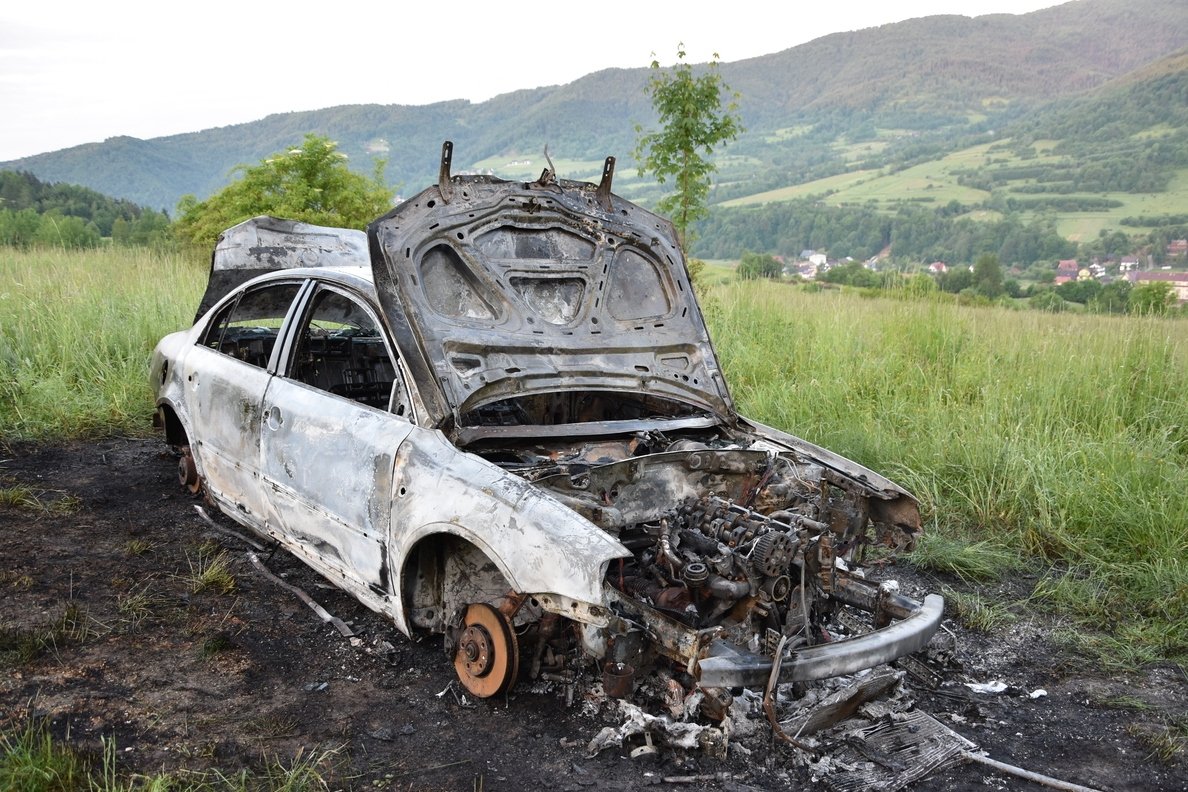 Samochód 22-latka został podpalony.