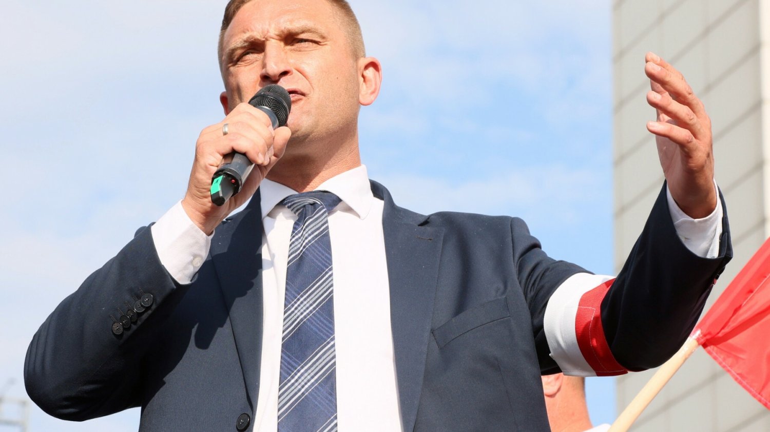 Robert Bąkiewicz wygłosił kłamliwe przemówienie.