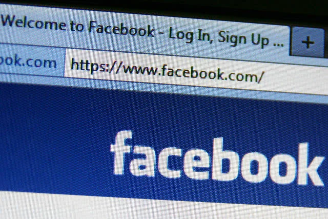 Facebook tłumaczy się z zamieszania wokół obowiązku podawania prawdziwych imion i nazwisk