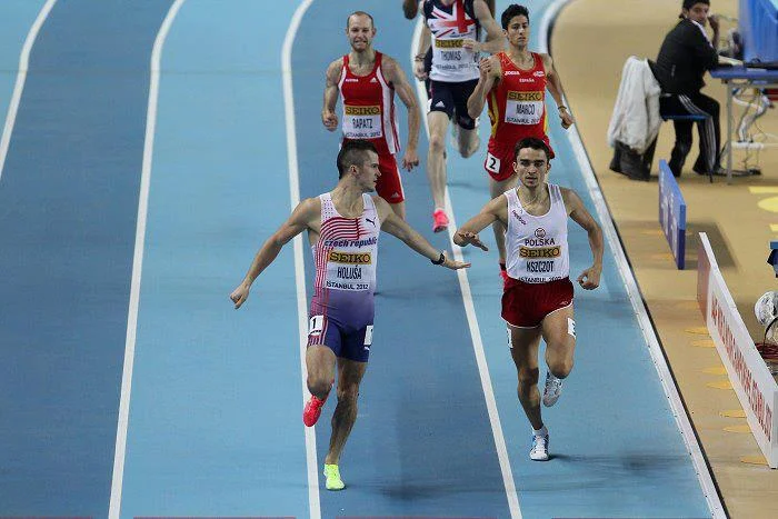 Polak i Czech - dwa bratanki. Ostatnie metry półfinałowego biegu na 800 m. Adam Kszczot bez najmniejszych problemów poradził sobie w biegu półfinałowym, pewnie awansując do finału.