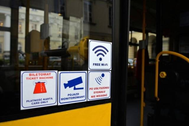 Freewifi.waw.pl - tak nazywa się darmowa sieć w warszawskiej komunikacji miejskiej