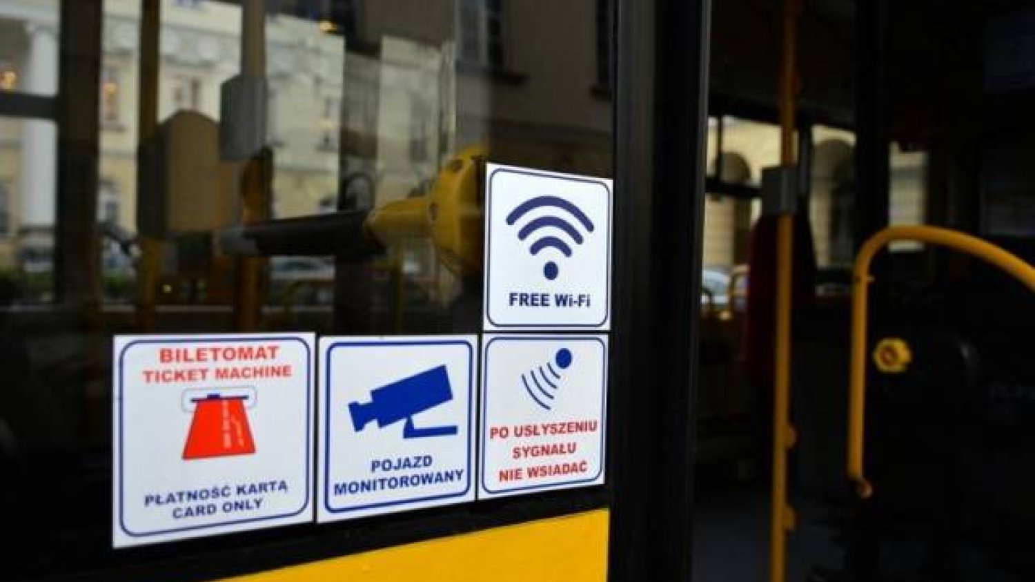 Freewifi.waw.pl - tak nazywa się darmowa sieć w warszawskiej komunikacji miejskiej