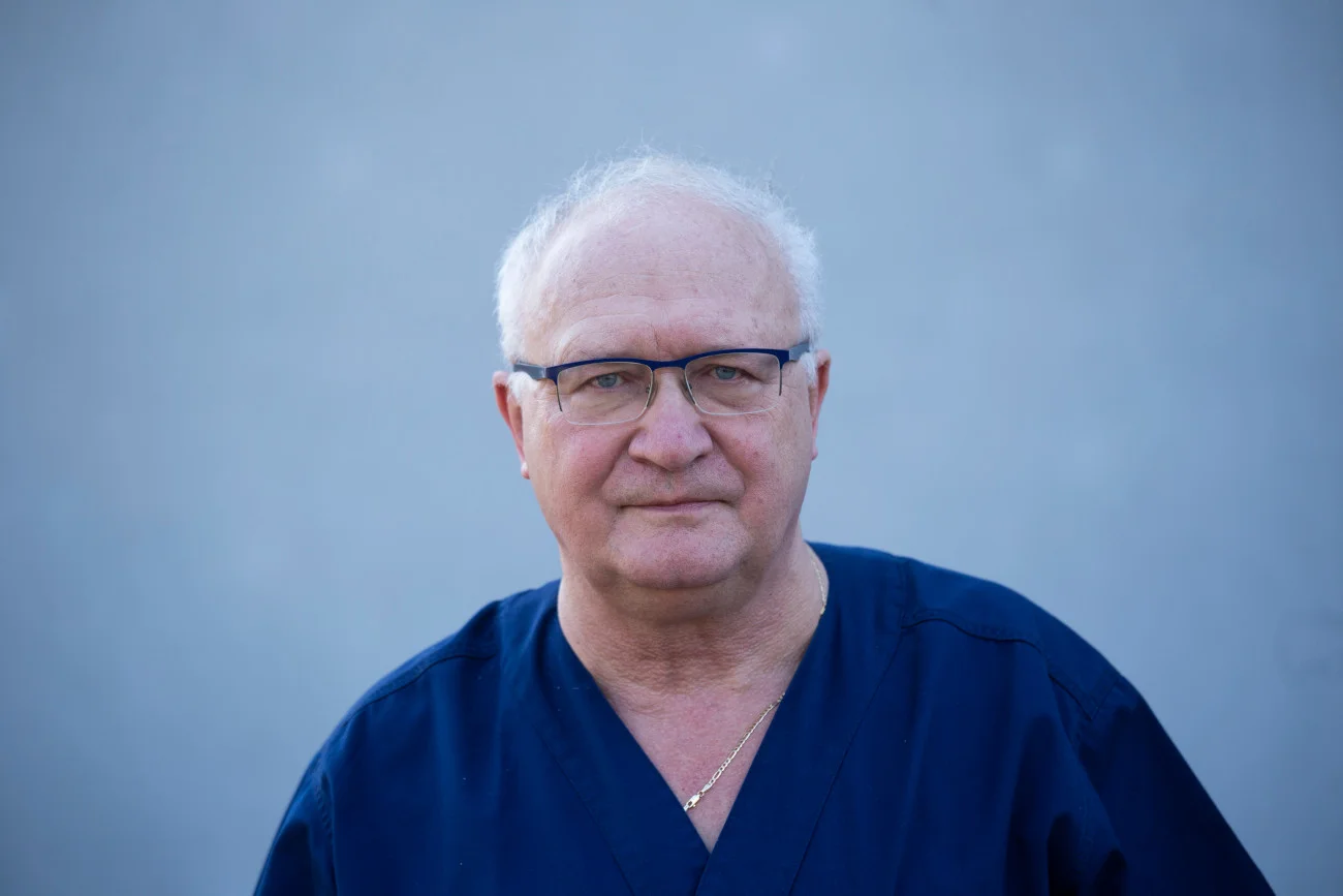 Profesor Krzysztof Simon popiera obostrzenia dla niezaszczepionych przeciw covid-19.