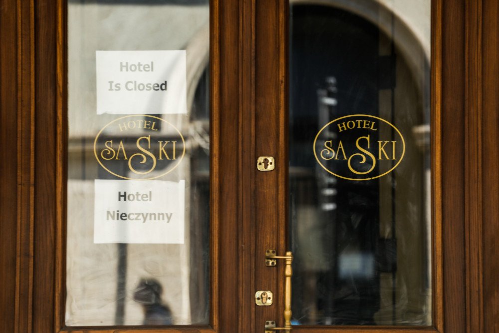 Właściciele obiektów utrzymujących się z turystyki zostali odcięci od dochodów właściwie z dnia na dzień.