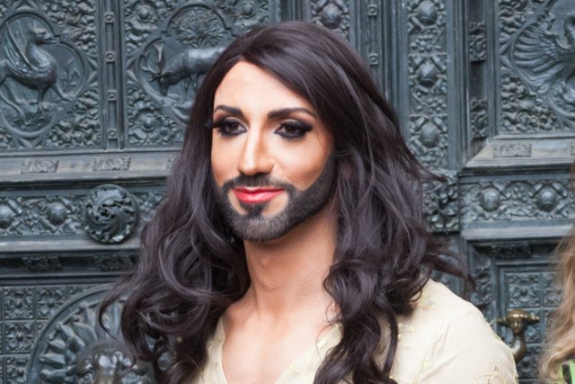 Conchita Wurst zaśpiewa podczas tegorocznego Sabatu Czarownic w Kielcach