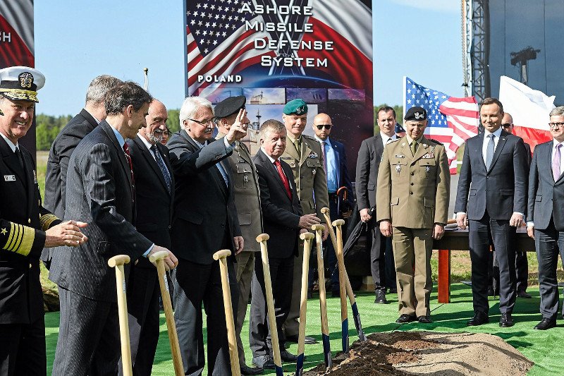 Redzikowo. Inauguracja budowy instalacji przeciwrakietowej z udziałem prezydenta oraz szefów MON i MSZ.