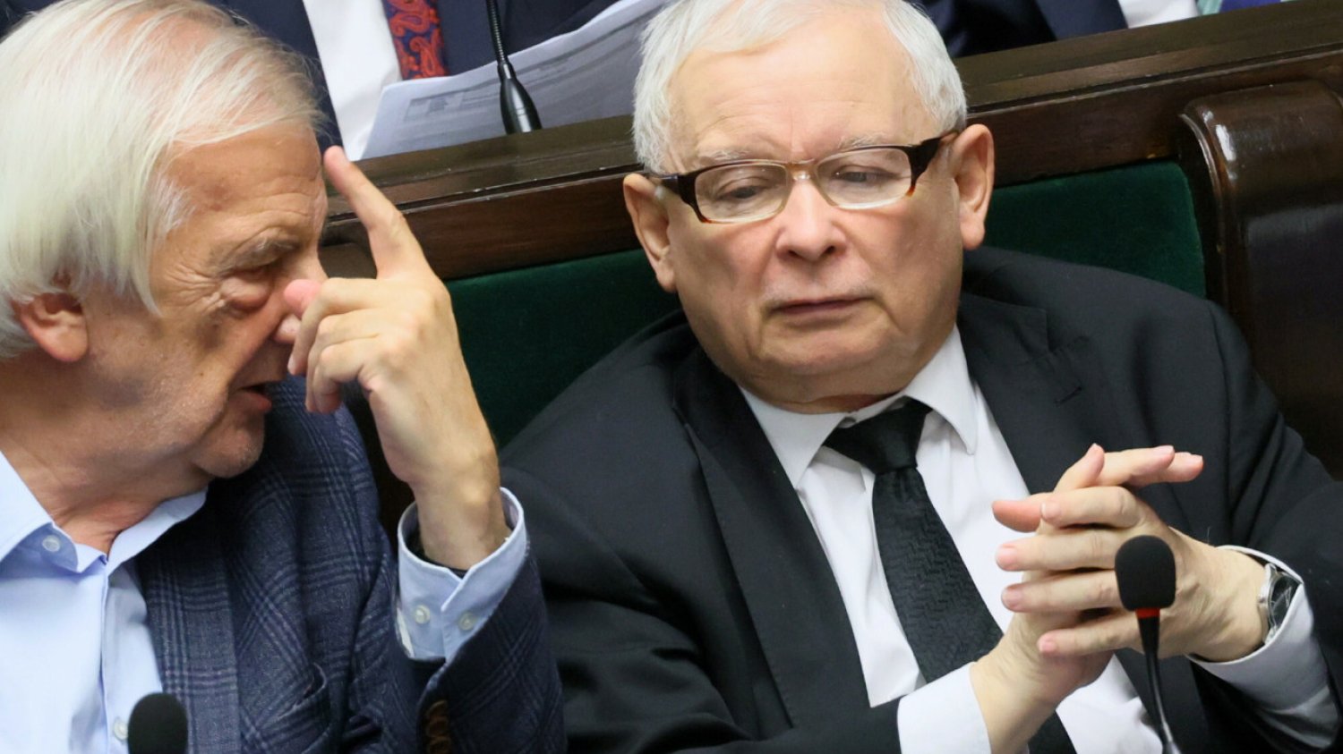 Kolejny sondaż pokazuje, że PiS potrzebuje cudu, aby utrzymać władzę