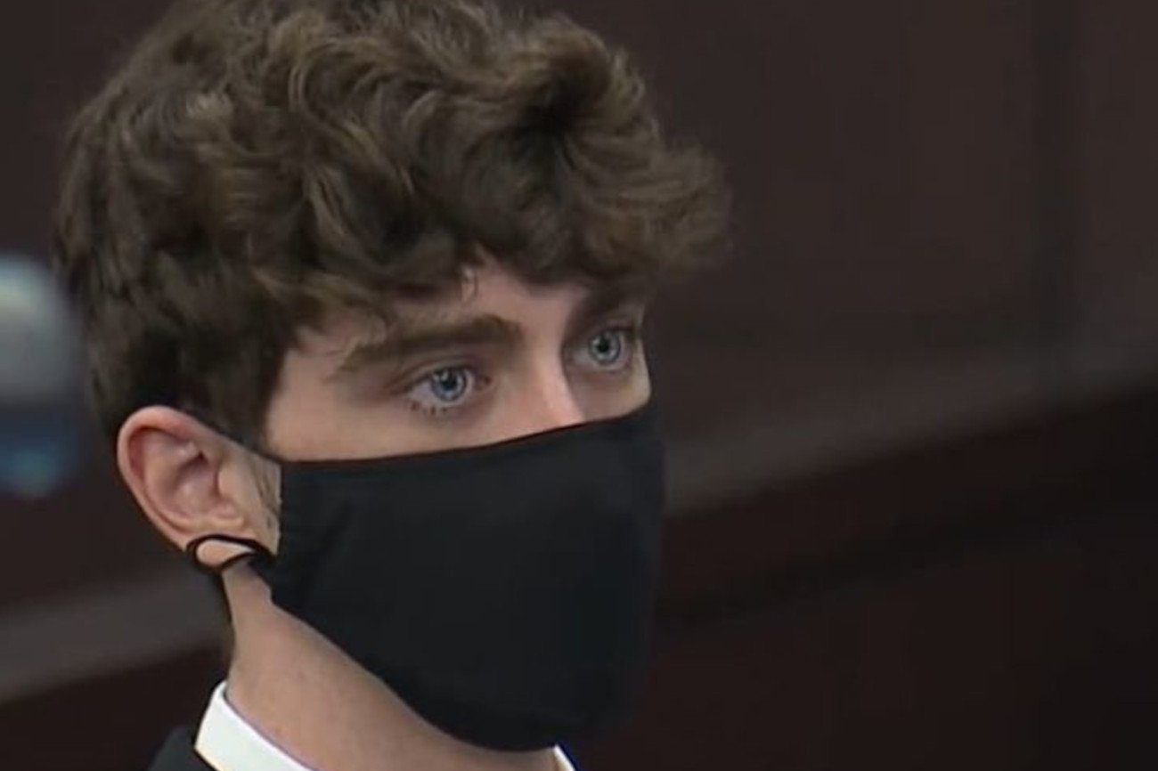 Cameron Herrin zabił kobietę i dziecko. Teraz wiele osób chce, by wcześniej opuścił więzienie, bo "jest ładny"