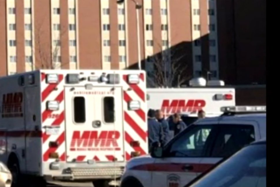 Podczas strzelaniny na terenie kampusu w stanie Michigan zginęły co najmniej dwie osoby