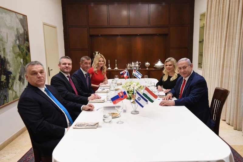 Szczyt V3 obraduje w najlepsze w Izraelu. Do V4 brakuje tylko przedstawicieli Polski.