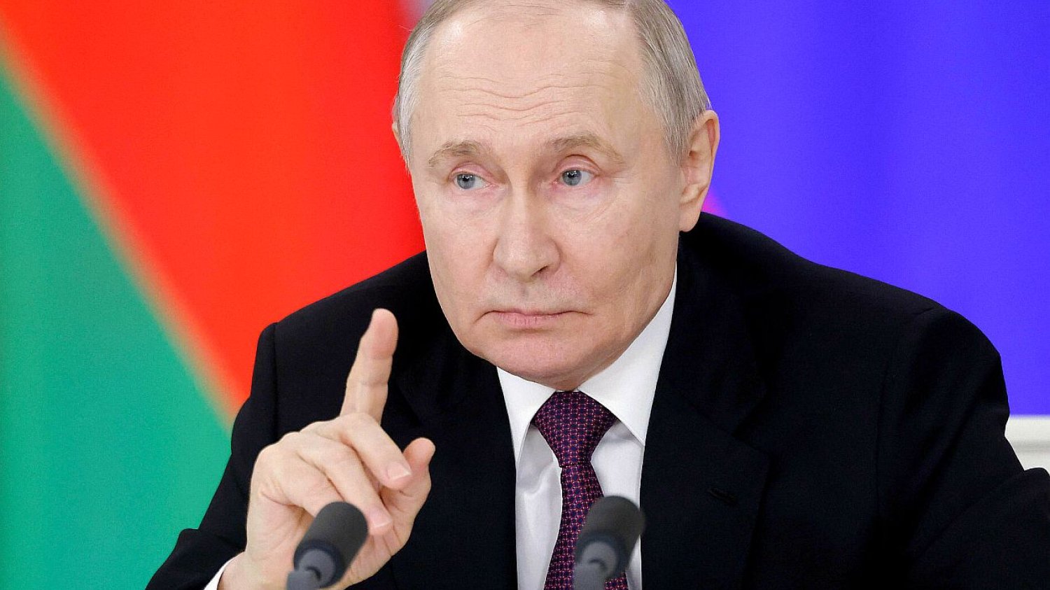 Putin o gotowości do wstrzymania ognia w wojnie z Ukrainą Putin o gotowości do wstrzymania ognia w wojnie z Ukrainą