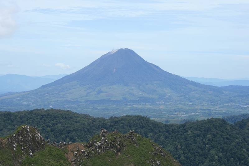 Wulkan Sinabung.