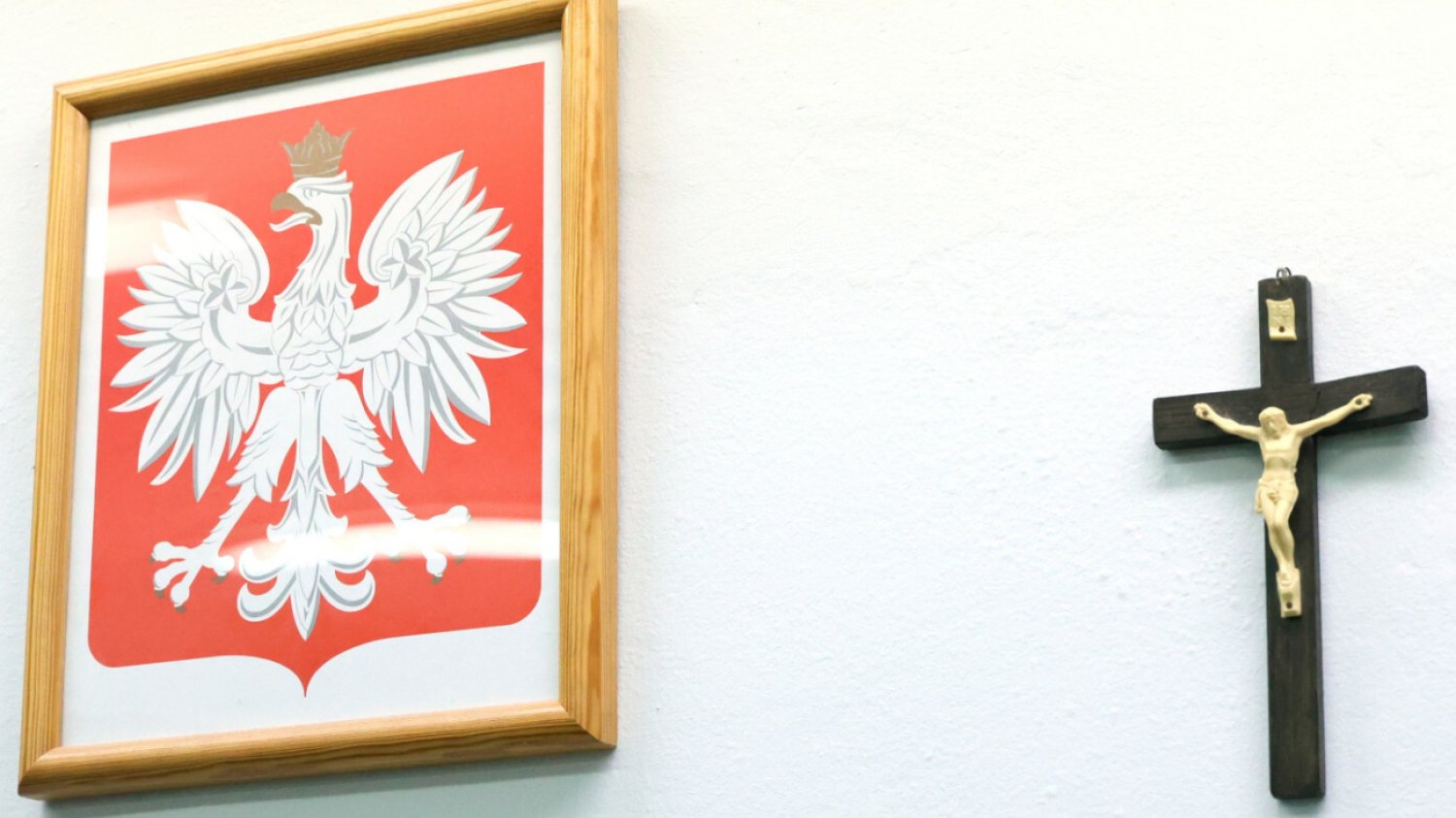 Religia ma przenieść się do salek parafialnych? Księża: Mamy problem.
