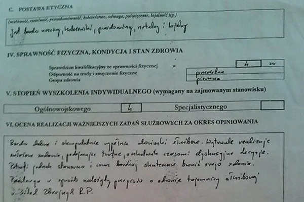 Opinia z 2002 r. o pracy sędziego Lewińskiego jest wzorowa. W 2007 r. sędzia ten stracił immunitet, został zawieszony w czynnościach i pozbawiony połowy wynagrodzenia.